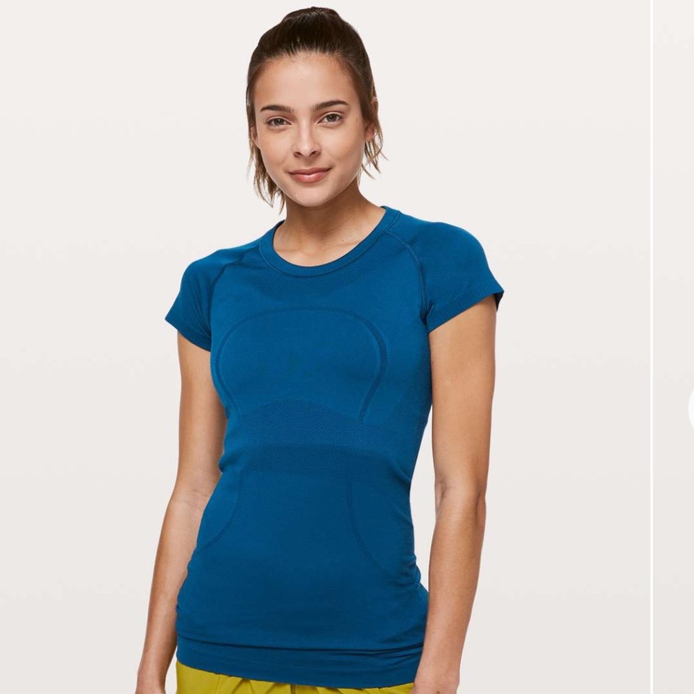 Short Sleeve Swiftly Tech